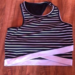 Scorpio sol size small crop top style sports bra